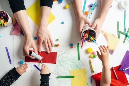 flatlay-children-craft-diy-school